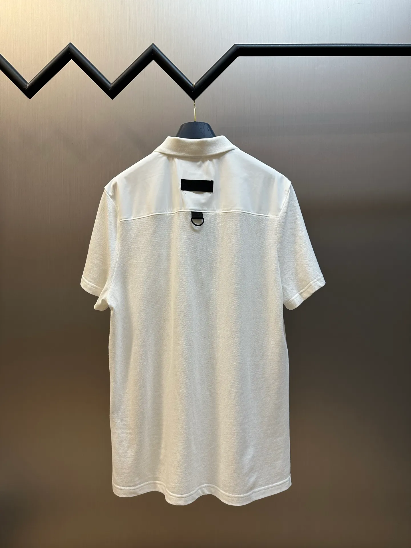 moos k ， ， ， ， 、 。 ， Breathable ， ； 、 ， ， 。 ， Wear-Resistant 。 : Wear-Resistant ， ， ， 。 ， ， ， ； ， ， 。 ， ； ， ， ， ， ， ， D ， ， ， ， 。 size：s m l xl